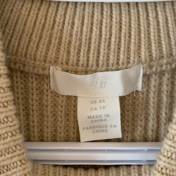 Rib-knit sweater vest - Picture 3 of 5